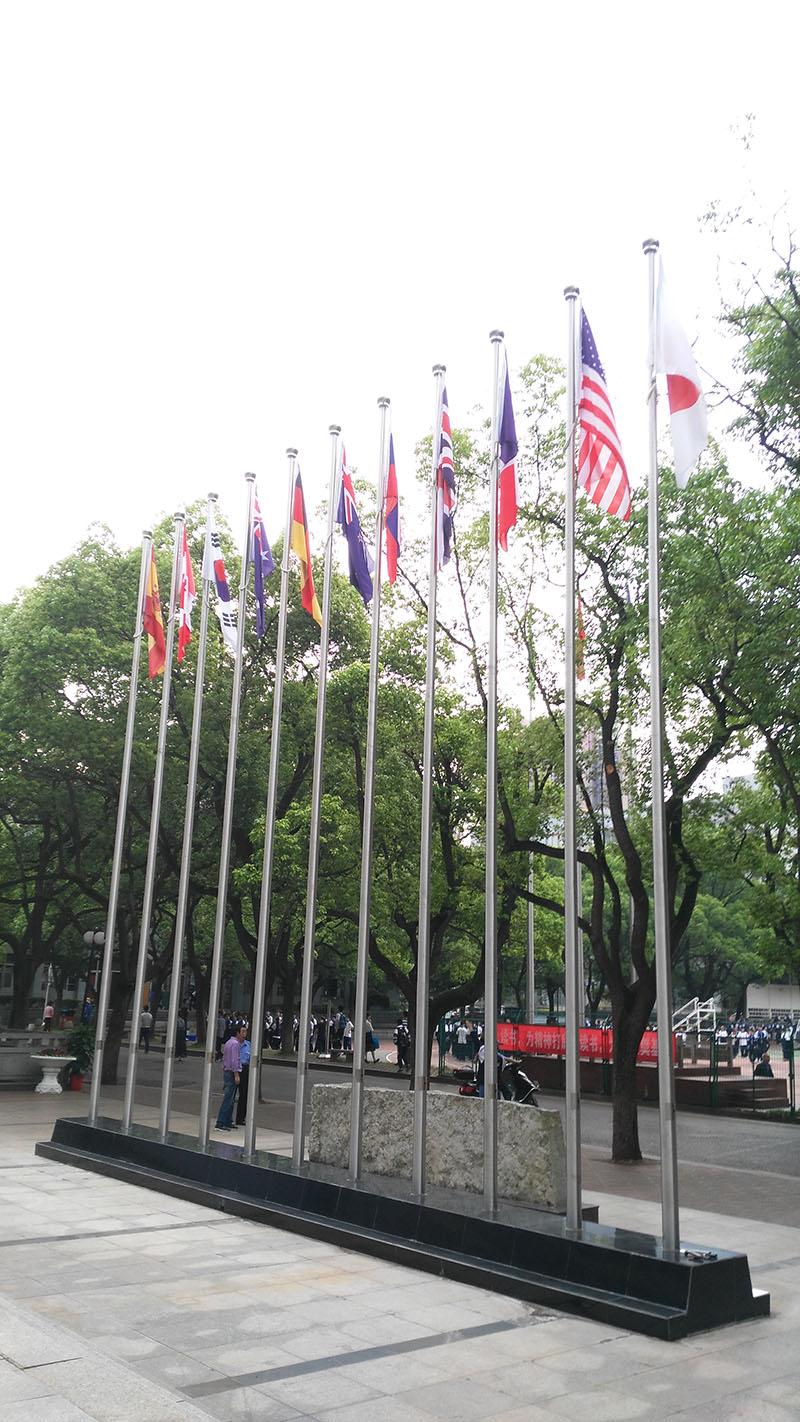 會展中心多根旗桿13